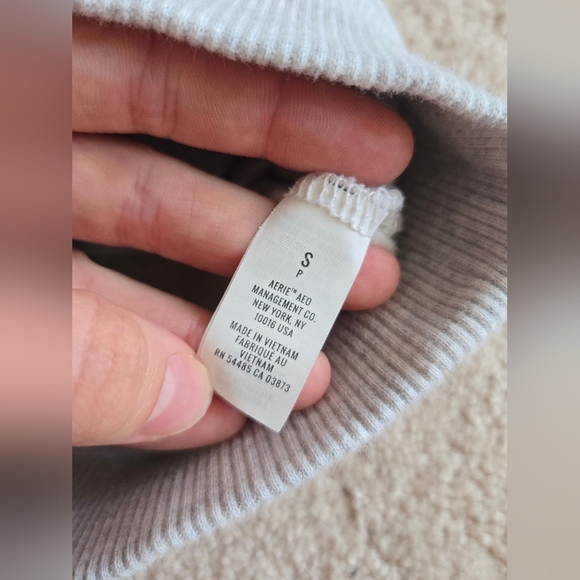 Aerie Alaska Mock Neck Sweatshirt In Gray Color - Picture 8 of 11